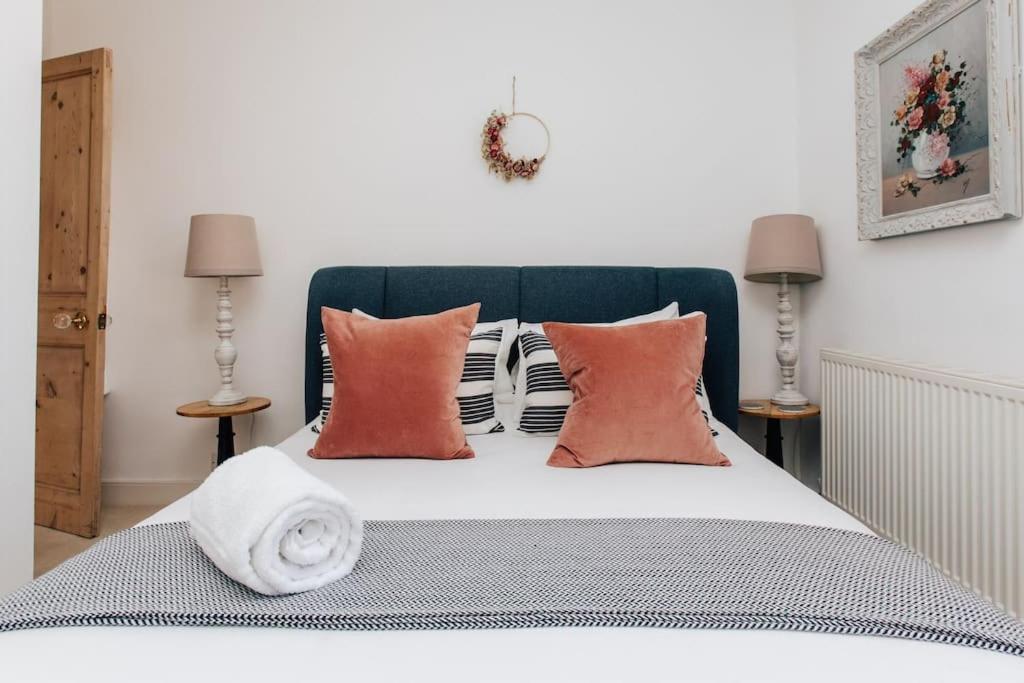 Dolls House - Luxury Townhouse *Sleeps 10* Villa Henley-on-Thames Buitenkant foto