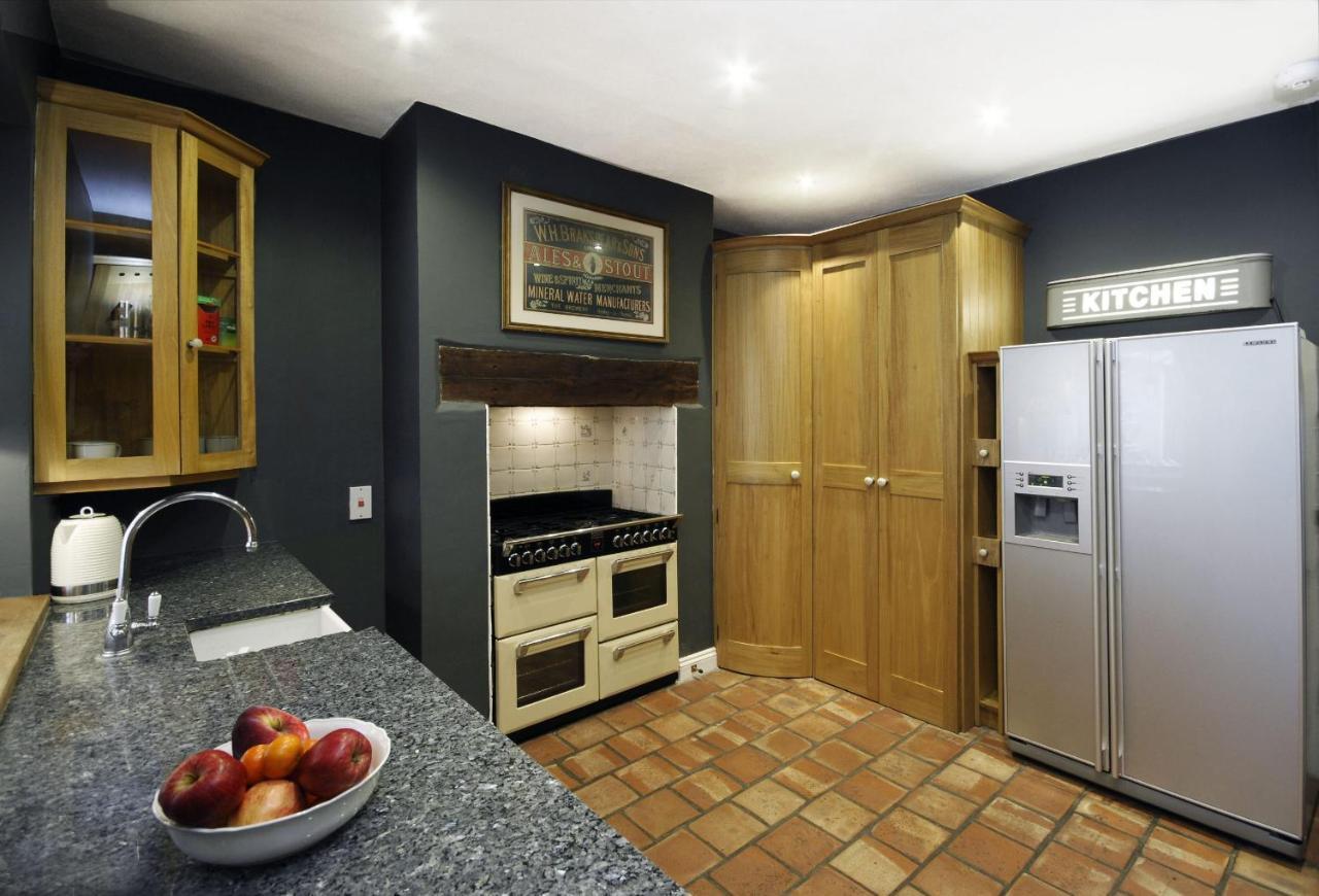 Dolls House - Luxury Townhouse *Sleeps 10* Villa Henley-on-Thames Buitenkant foto